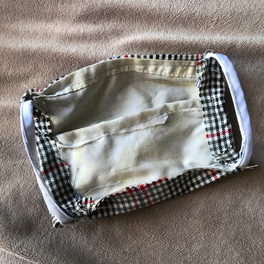 Reusable Masks with Filter - Picture 2 of 8